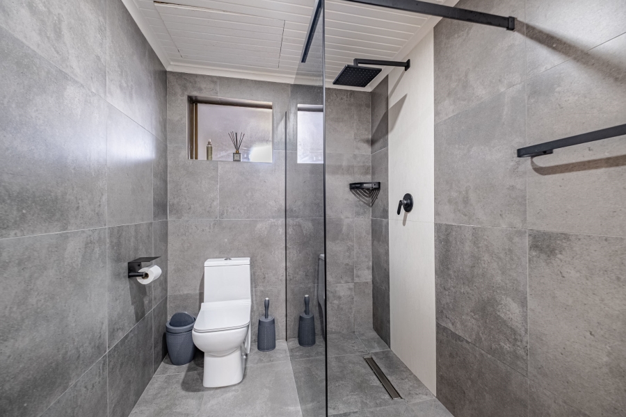 4 Bedroom Property for Sale in Summerstrand Eastern Cape